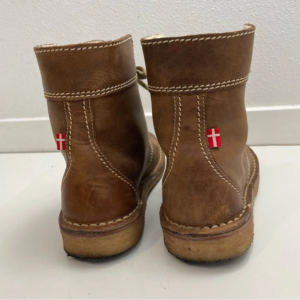 Women’s Brown Lace-Up Leather Boots with Cream Laces - Picture 2 of 15